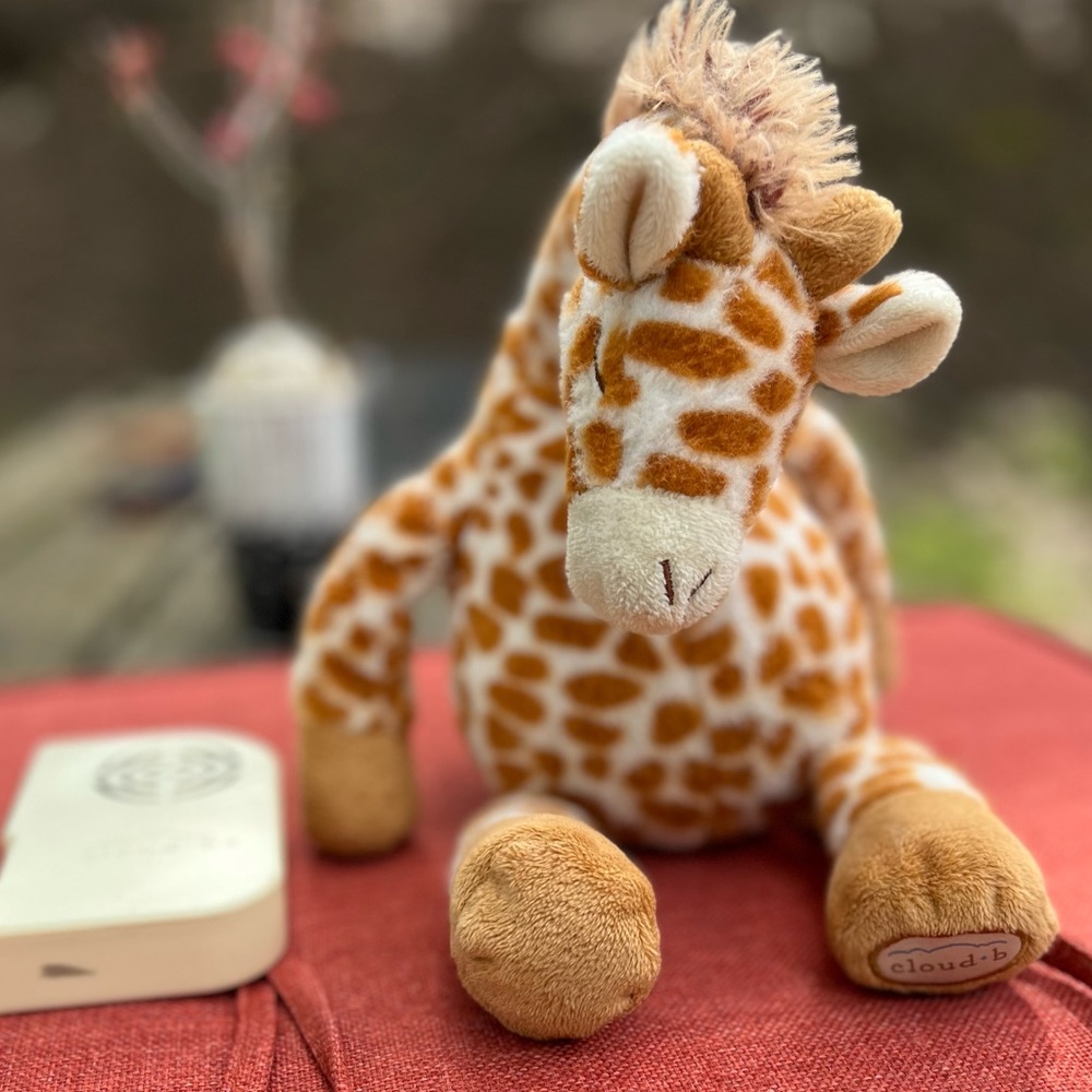 Cloud B Gentle Giraffe Plush Sounds Music Calm Crib Baby Soother Sleep Relax 18”